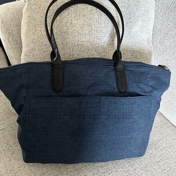 Michael Kors Denim Tote with Luggage sleeve Dusty and charm included 18x12 - Picture 6 of 12